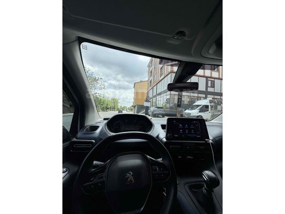 Sahibinden Peugeot Rifter 1.5 BlueHDI Allure 2022 Model 