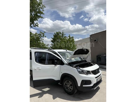 Sahibinden Peugeot Rifter 1.5 BlueHDI Allure 2022 Model 