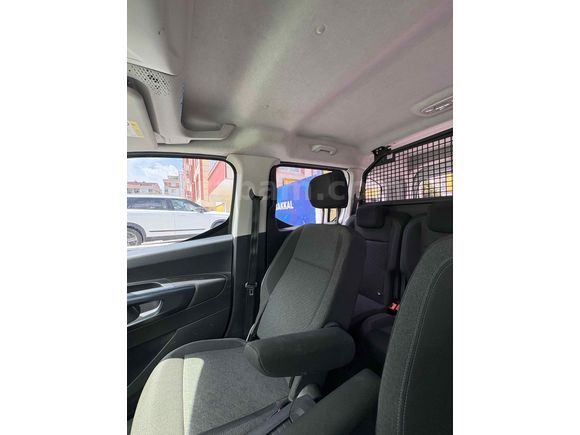Sahibinden Peugeot Rifter 1.5 BlueHDI Allure 2022 Model 