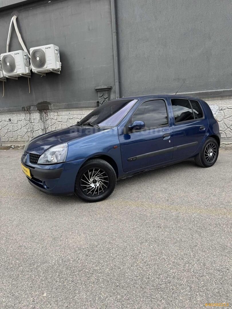 Galeriden Renault Clio 1.4 Privilege 2003 Model Isparta 165.000 km Mavi 4