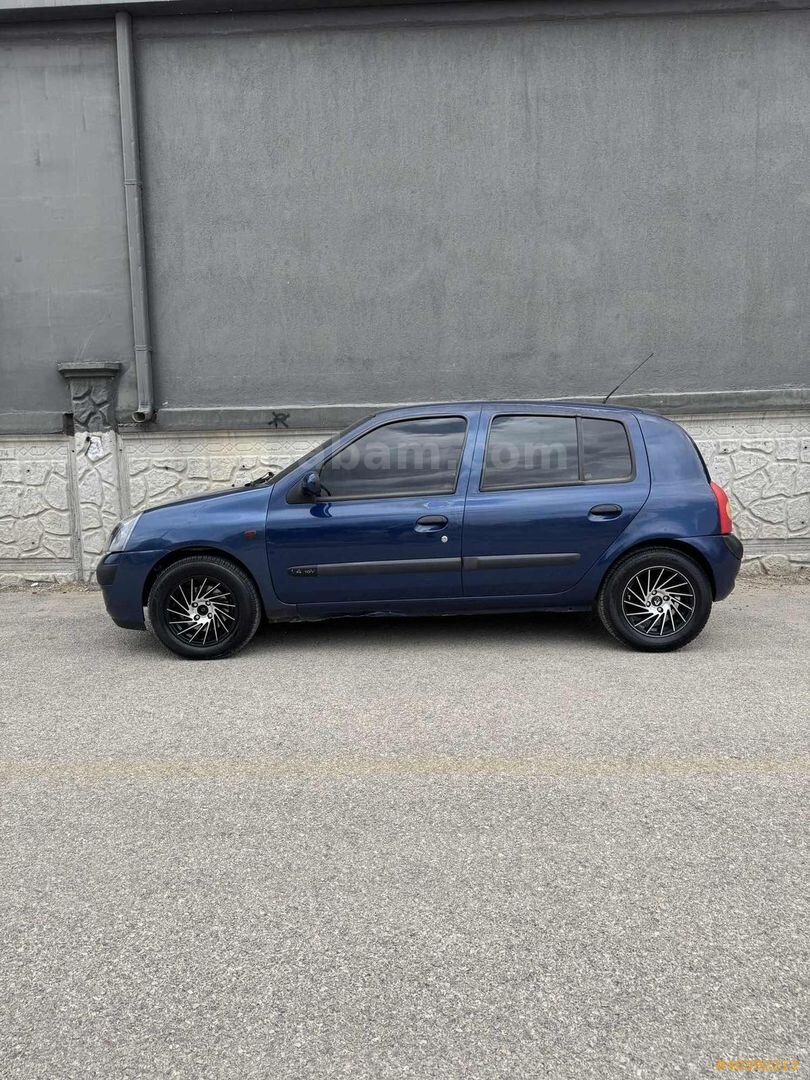 Galeriden Renault Clio 1.4 Privilege 2003 Model Isparta 165.000 km Mavi 5