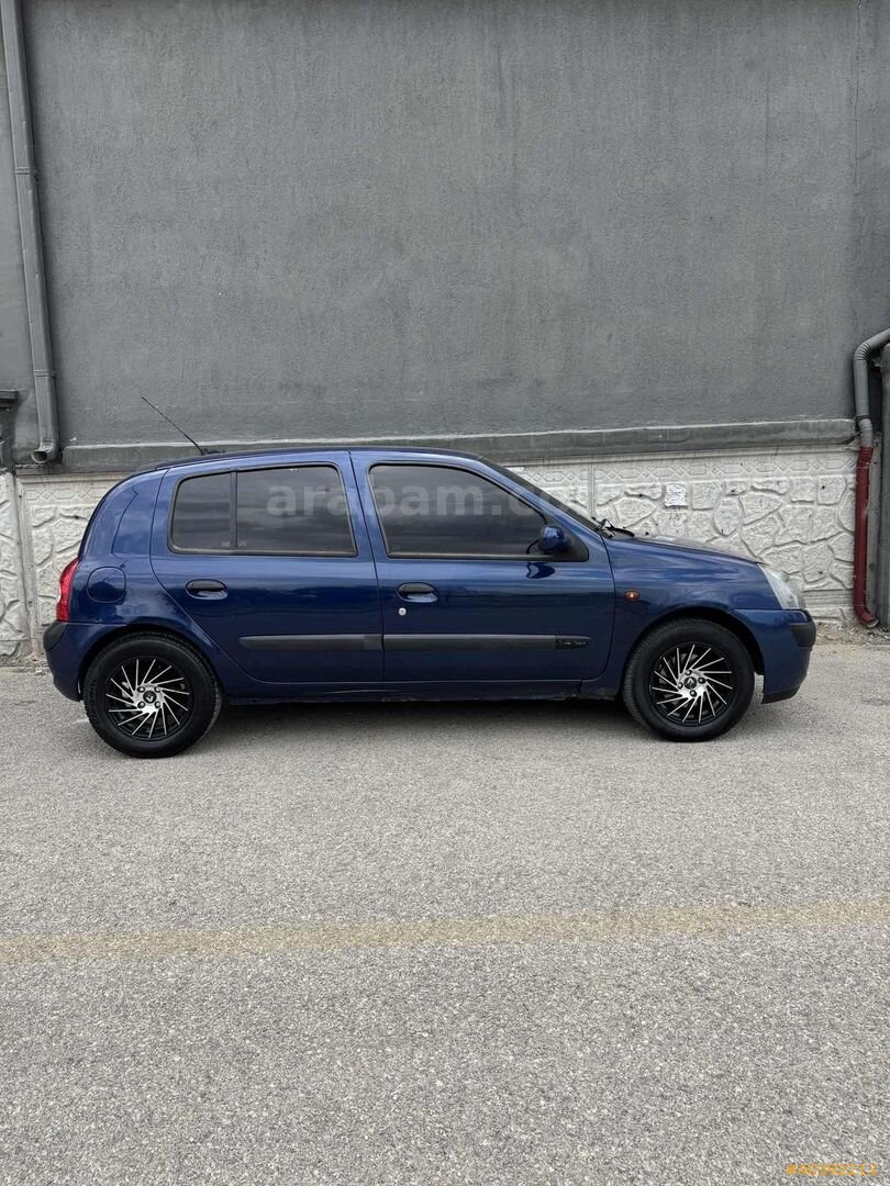 Galeriden Renault Clio 1.4 Privilege 2003 Model Isparta 165.000 km Mavi 1