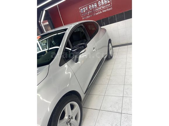 Sahibinden Renault Clio 1.2 Touch 2013 Model