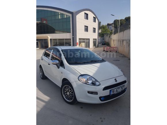 Sahibinden Fiat Punto 1.3 Multijet 2012 Model  290.000 km Beyaz