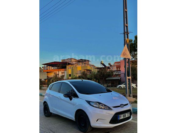 FORD FİESTA 2011  1.4 TDCİ 
