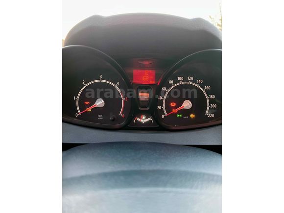 FORD FİESTA 2011  1.4 TDCİ 