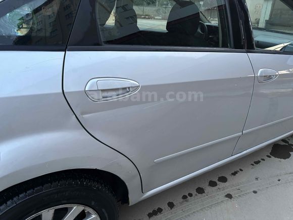 Sahibinden Fiat Linea 1.3 Multijet Active Plus 2011 Model 