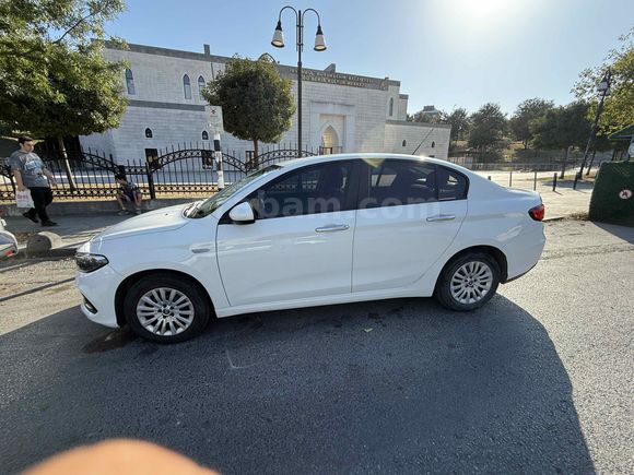 Sahibinden Fiat Egea 1.4 Fire Easy 2022 Model  62500 km Beyaz