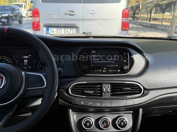 Sahibinden Fiat Egea 1.4 Fire Easy 2022 Model  62500 km Beyaz
