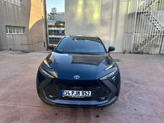 Sahibinden Toyota C-HR 1.8 Hybrid Flame 2026 Model 