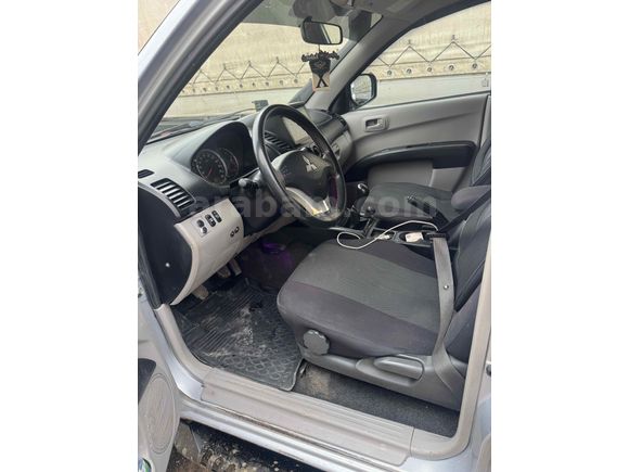 Sahibinden Mitsubishi L 200 4x4 Intense 2012 Model 