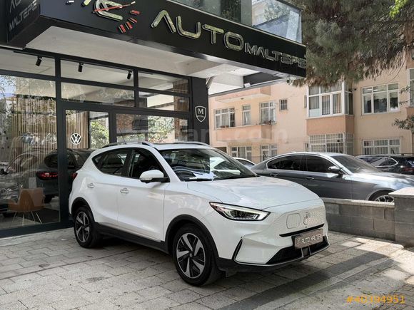 AUTOMALTEPE_2022_BOYASIZ_UZUN MENZİL_CAM TAVAN_52.000KM