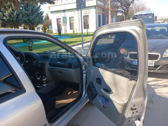 Sahibinden Renault Clio 1.4 Alize 2006 Model