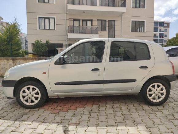 Değişensiz Takaslı Sahibinden Renault Clio 1.6 RXT 2000 Model