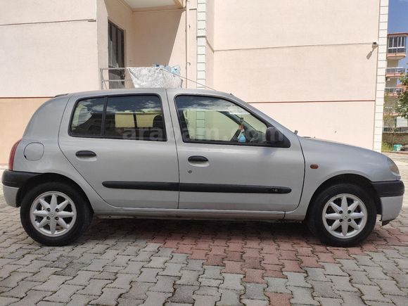 Değişensiz Takaslı Sahibinden Renault Clio 1.6 RXT 2000 Model