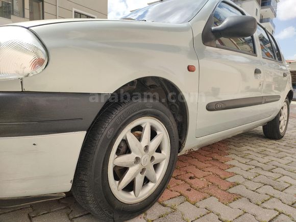Değişensiz Takaslı Sahibinden Renault Clio 1.6 RXT 2000 Model