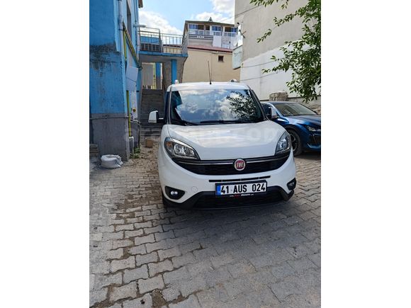 Sahibinden Fiat Doblo Combi 1.6 Multijet Safeline 2021 Model  90.000 km Beyaz