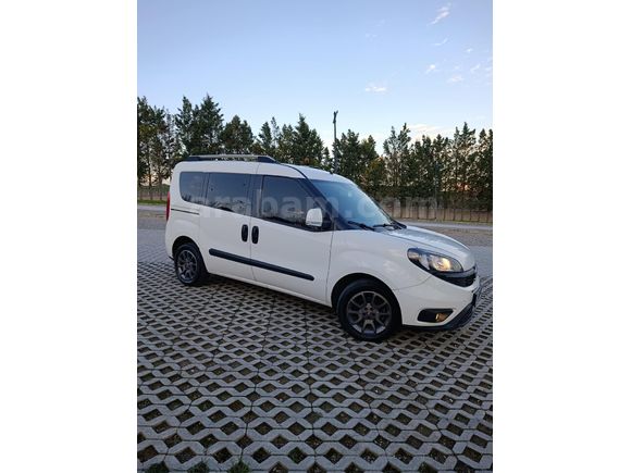 Sahibinden Fiat Doblo Combi 1.6 Multijet Safeline 2021 Model  90.000 km Beyaz