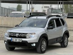 HATASIZ BOYASIZ Dacia Duster 1.5 dCi Laureate 2015 Model Ankara 200.000 km Gri (Gümüş)