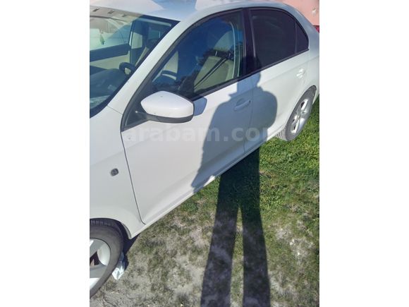 Sahibinden Skoda Rapid 1.6 TDI Elegance 2014 Model