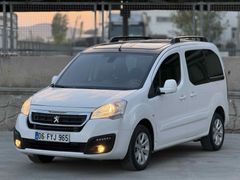 CAM TAVAN UYGUN RAKAM Peugeot Partner 1.6 HDI Zenith 2017 Model Ankara