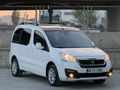 CAM TAVAN UYGUN RAKAM Peugeot Partner 1.6 HDI Zenith 2017 Model Ankara