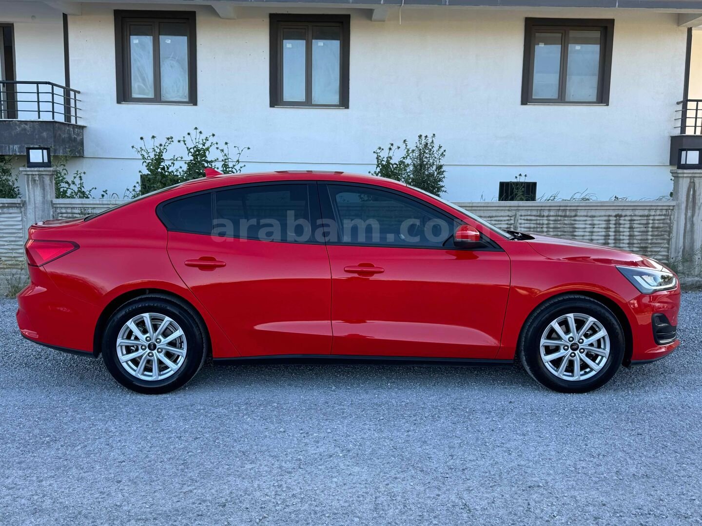 Sahibinden Ford Focus 1.5 EcoBlue Trend X 2024 Model Niğde 32.900 km Kırmızı 7