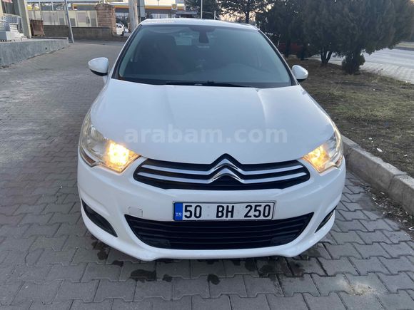 Sahibinden Citroen C4 1.6 e-HDi Confort 2013 Model  252.000 km Beyaz