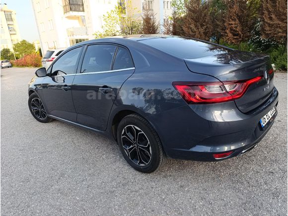 Sahibinden Renault Megane 1.3 TCe Touch 2024 Model