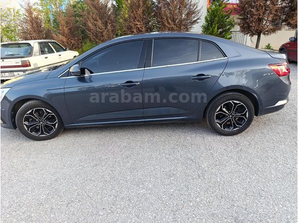 Sahibinden Renault Megane 1.3 TCe Touch 2024 Model