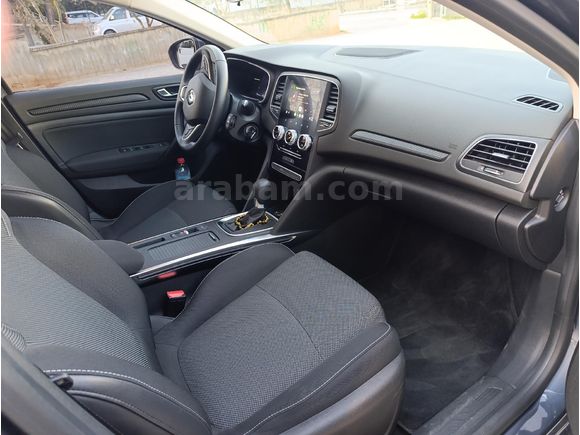 Sahibinden Renault Megane 1.3 TCe Touch 2024 Model