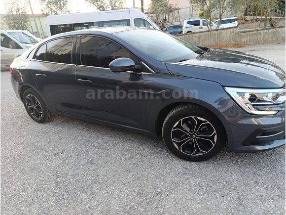 Sahibinden Renault Megane 1.3 TCe Touch 2024 Model