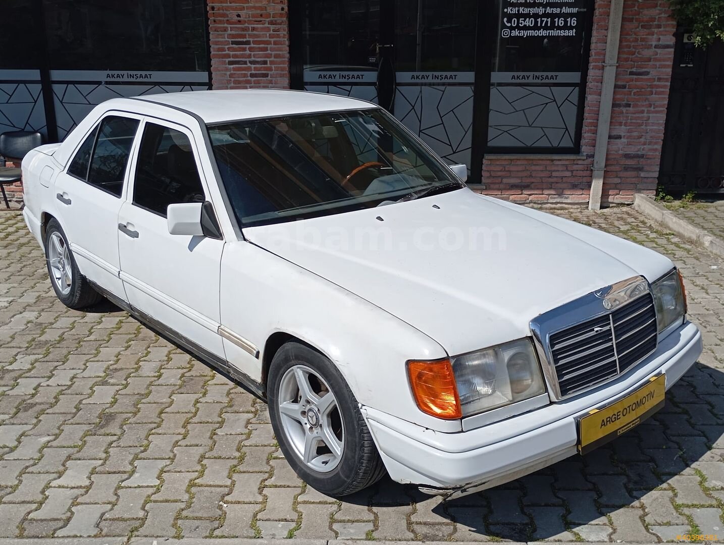 Galeriden Mercedes - Benz 200 D 1989 Model Bursa 425.000 km Beyaz 1