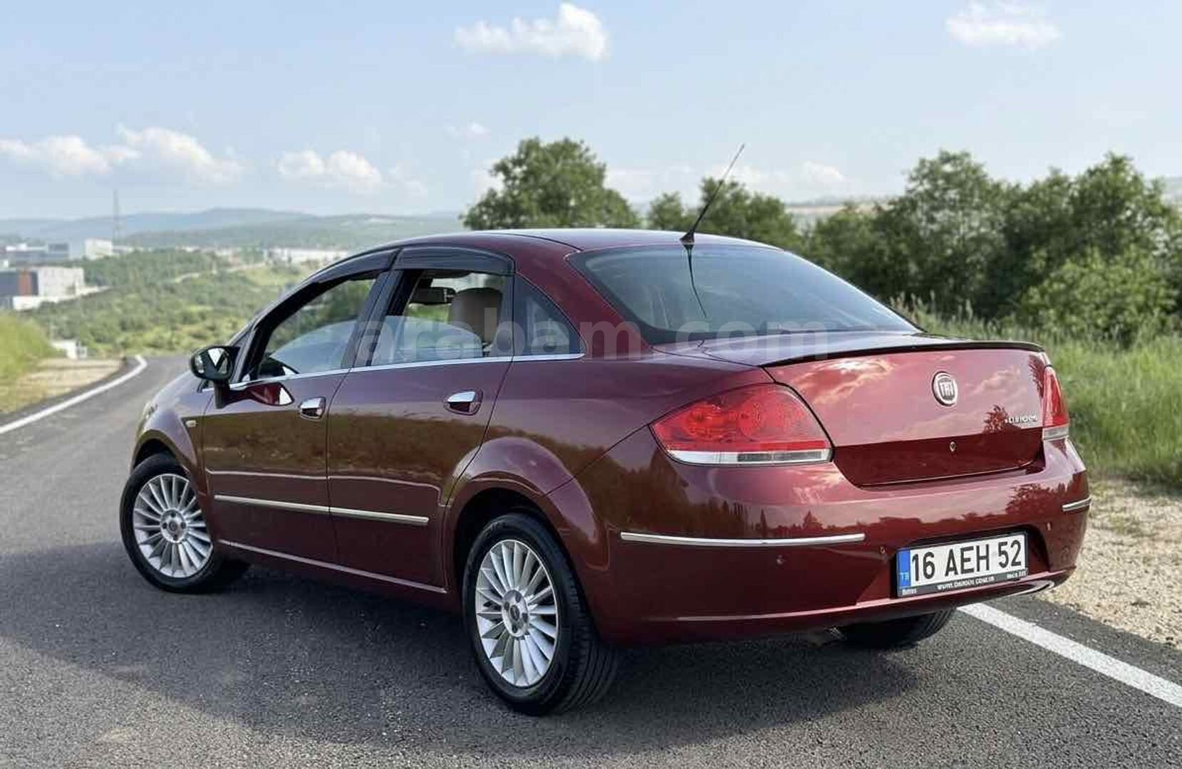 Sahibinden Fiat Linea 1.3 Multijet Emotion 2008 Model Bursa 167.000 km Bordo 4
