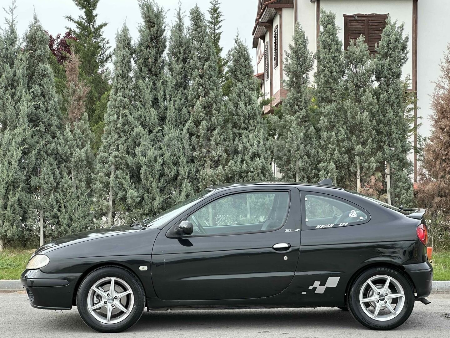 Galeriden Renault Megane 1.6 Sport Edition 2000 Model Ankara 207.000 km Siyah 2