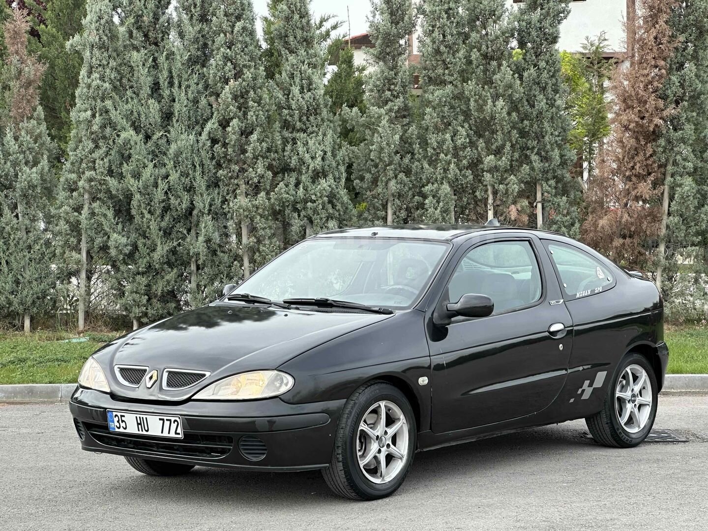 Galeriden Renault Megane 1.6 Sport Edition 2000 Model Ankara 207.000 km Siyah 1