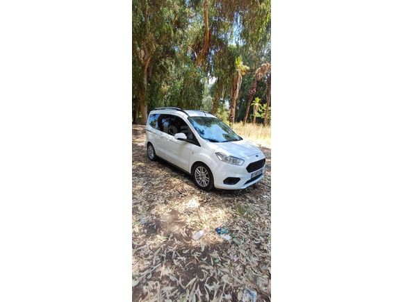 Sahibinden Ford Tourneo Courier 1.5 TDCi Titanium Plus 2020 Model