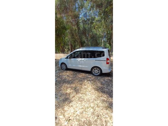 Sahibinden Ford Tourneo Courier 1.5 TDCi Titanium Plus 2020 Model