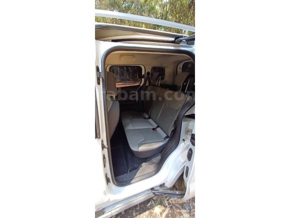 Sahibinden Ford Tourneo Courier 1.5 TDCi Titanium Plus 2020 Model