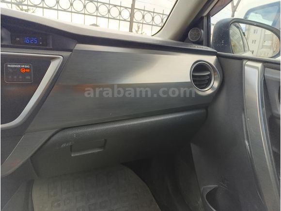 Sahibinden Toyota Auris 1.6 Active 2013 Model