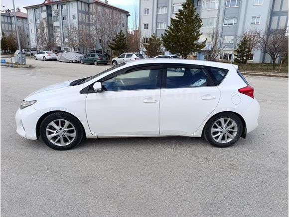 Sahibinden Toyota Auris 1.6 Active 2013 Model