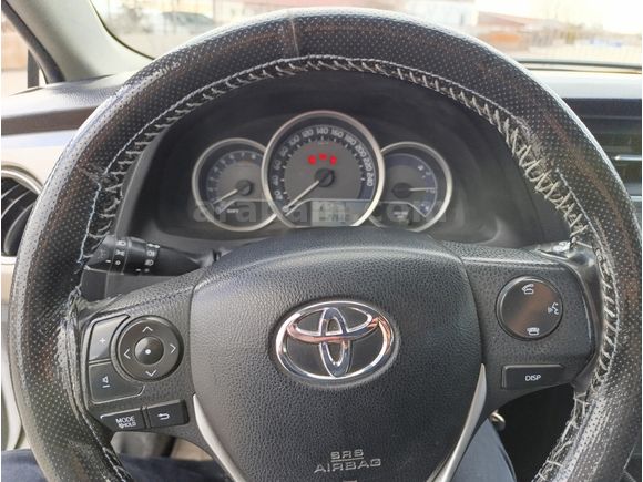 Sahibinden Toyota Auris 1.6 Active 2013 Model