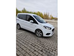 Ford Courier