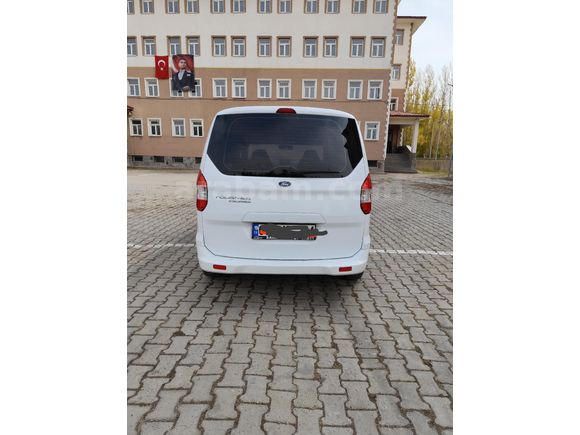 Ford Courier