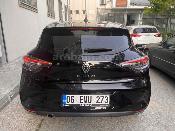 Sahibinden Renault Clio 1.0 TCe Evolution 2024 Model  27.000 km Siyah