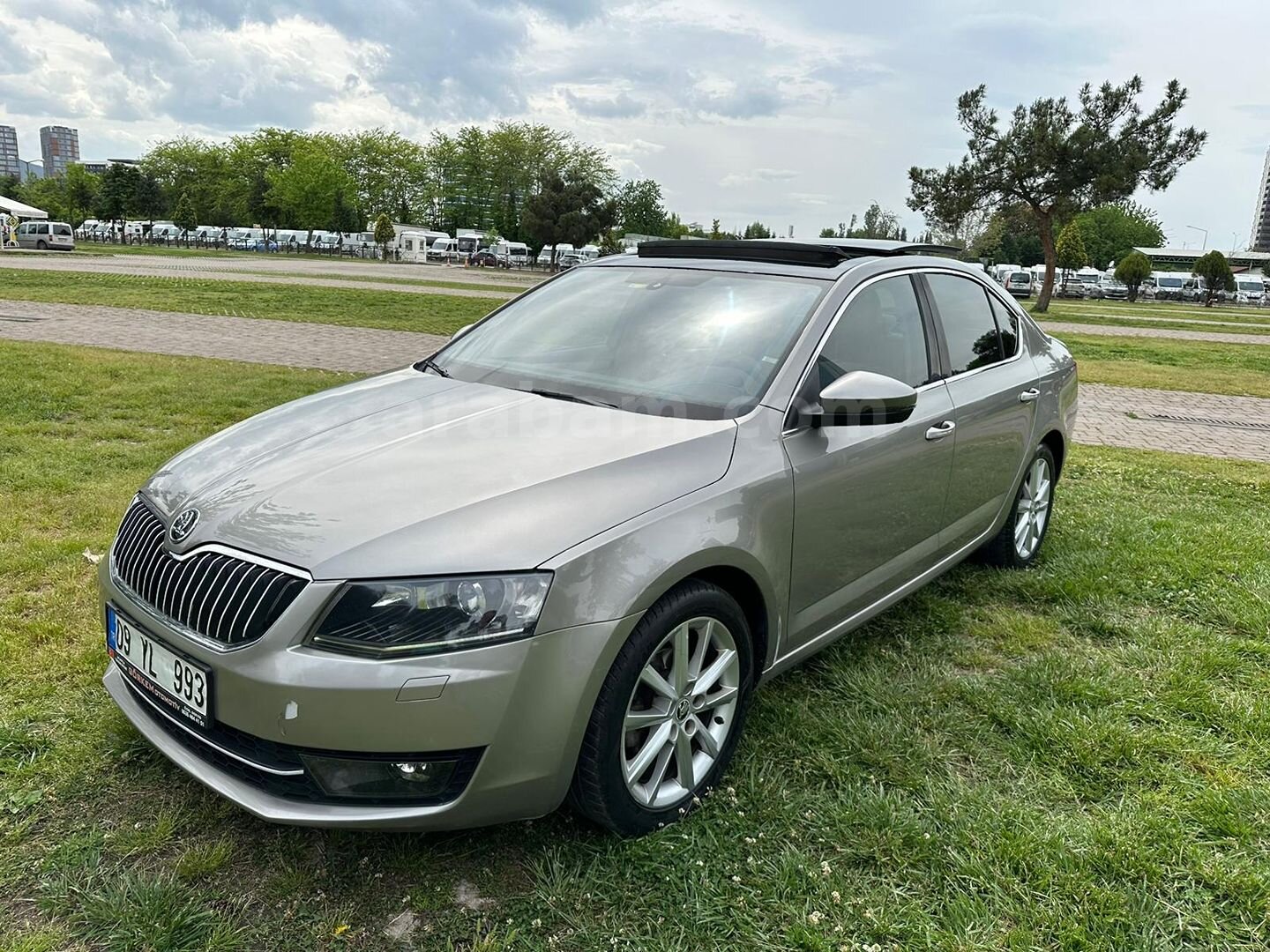 Sahibinden Skoda Octavia 1.6 TDI Elegance CR 2014 Model 3