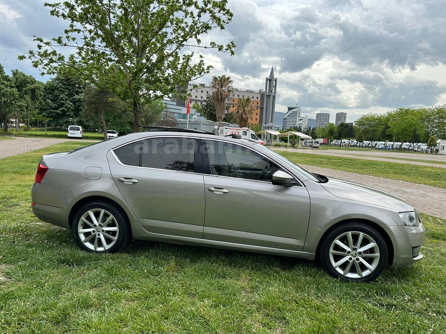Sahibinden Skoda Octavia 1.6 TDI Elegance CR 2014 Model 4