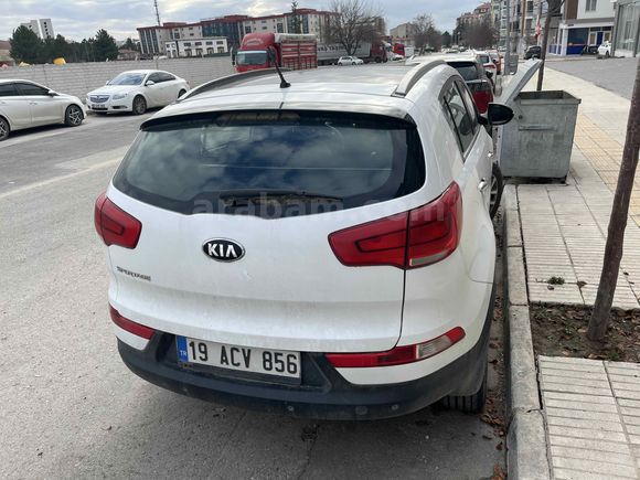 Sahibinden Kia Sportage 1.6 GDI Concept Plus 2015 Model Çorum 199.756 km Beyaz