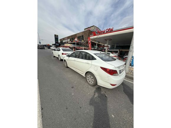 Sahibinden Hyundai Accent Blue 1.6 CRDI Mode 2015 Model 