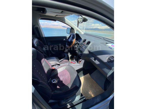 Sahibinden Volkswagen Caddy 1.6 TDI Comfortline 2015 Model  182.000 km Gri